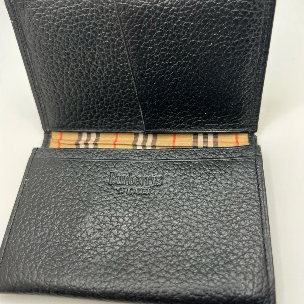 GUC Burberry Black Leather Card Holder